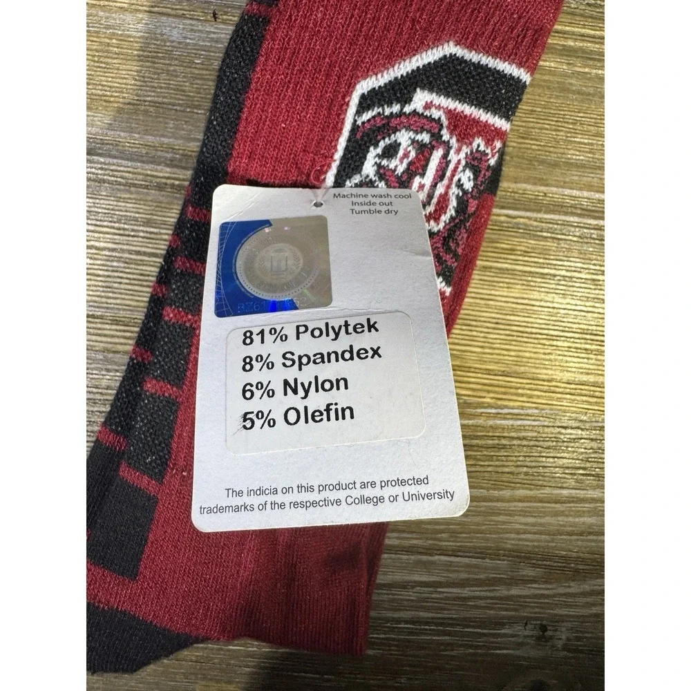 MJO Koolwear South Carolina Gamecocks Crew Socks Men's Size 10-13 NWT